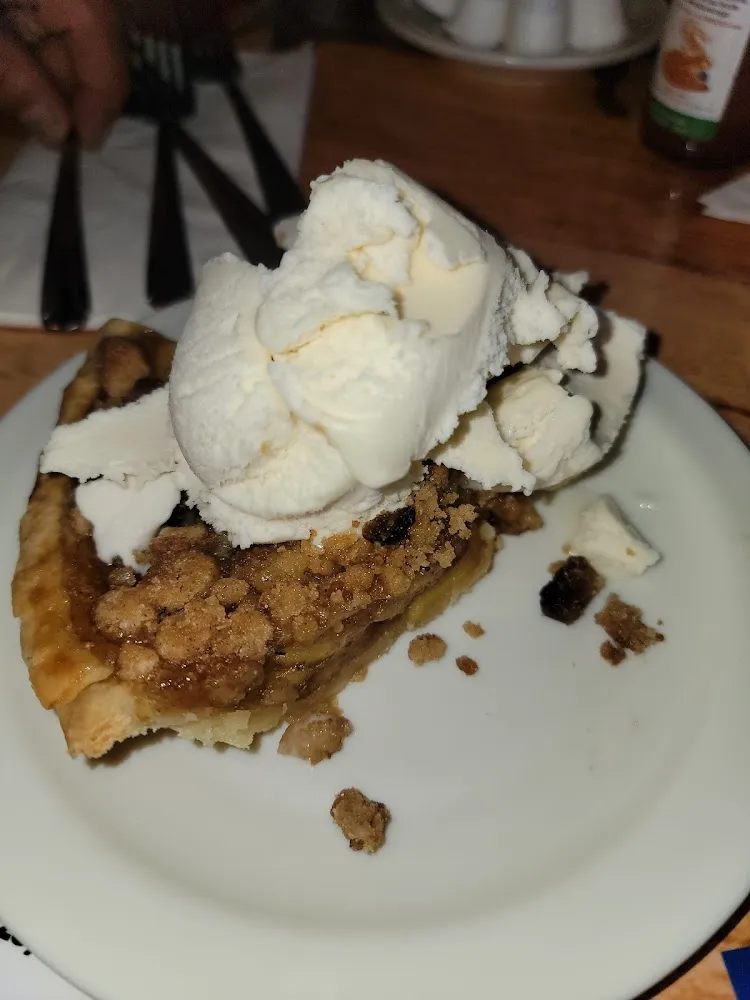 Apple Pie with Ice Cream